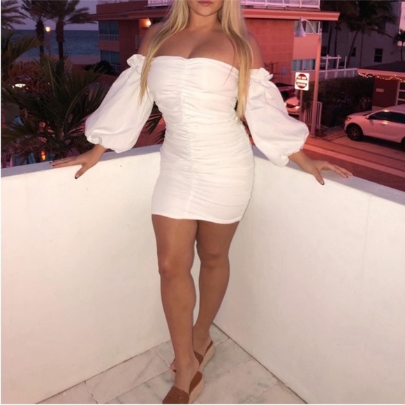 Womens white dress - Picture 1 of 2